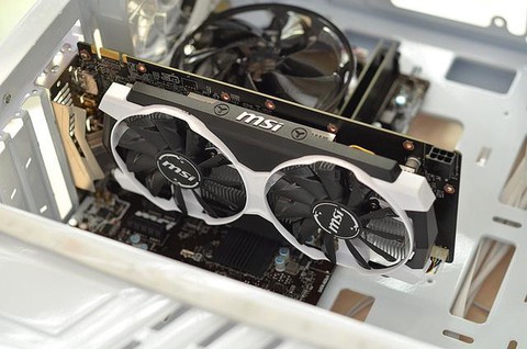 玩守望先锋什么主板好